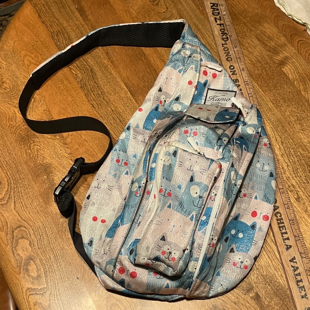 The Kamo glitter cats women’s cross body travel bag adjustable comfort strap